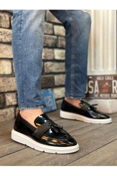 BA0005 Bağcıksız Yüksek Beyaz Taban Klasik Rugan Püsküllü Corcik Erkek Ayakkabı BA0005 Bağcıksız Yüksek Beyaz Taban Klasik Rugan Püsküllü Corcik Erkek Ayakkabı