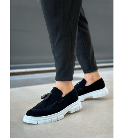 BA0240 Klasik Parlak Püsküllü Süet Siyah Beyaz Taban Erkek Ayakkabı BA0240 Klasik Parlak Püsküllü Süet Siyah Beyaz Taban Erkek Ayakkabı